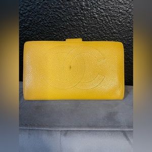 CHANEL kiss lock wallet